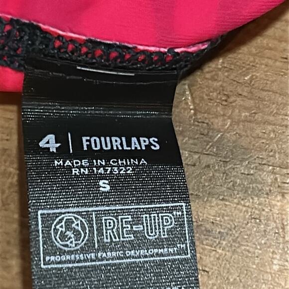 Fourlaps Infinity Sports Bra  workout bra Velvet Wallpaper NWT Small - Picture 6 of 9